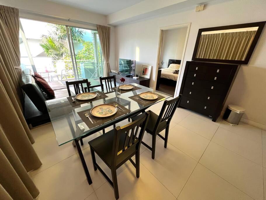 Apartment E202 Baan Sanpluem By Pat